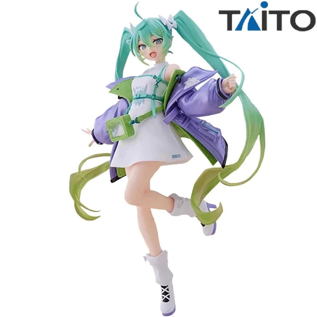 Taito USA (451660800) Hatsune Miku Fashion Figure - Sporty